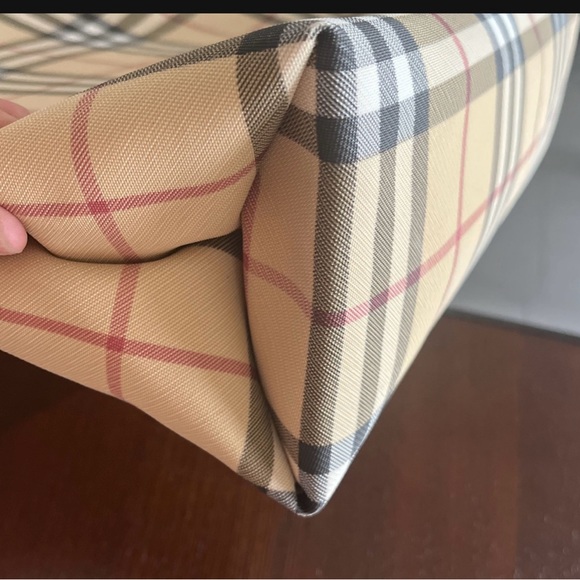 Authentic Burberry nova check tote bag used in very good condition - Picture 10 of 11